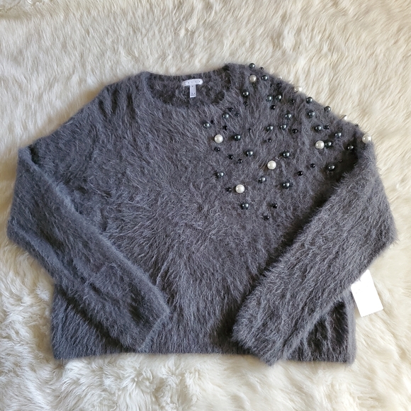 Leith Faux-Fur Embellished Beaded Gray Sweater M NWT - Picture 4 of 13